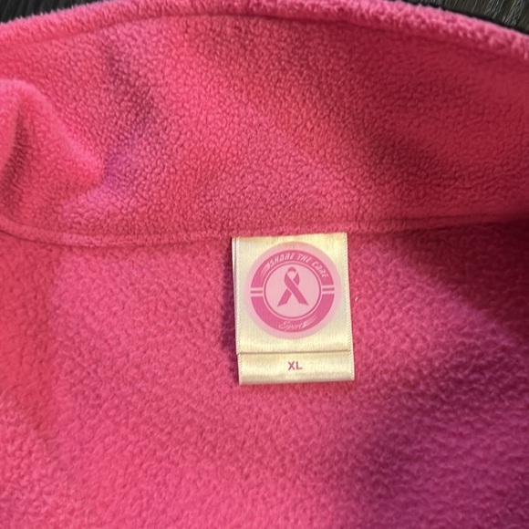 🍍Share the care jacket🍍sz XL🍍pit to pit 24”🍍length 26”🍍zip pockets🍍 - Picture 3 of 5